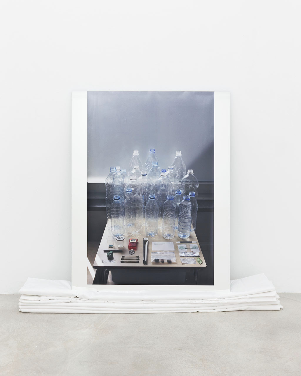 Thirst, 2015, C-print, mirror, cotton bed sheets Cm. 88 x 105 x 25, Unique